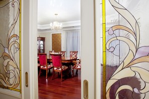 Dining - Bortnichi House (Kyiv)