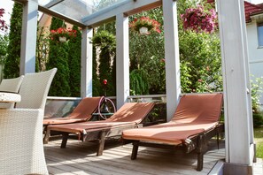 Sun deck - Bortnichi House (Kyiv)