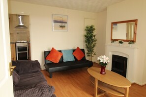 Living area - Cowsley House (Derby)