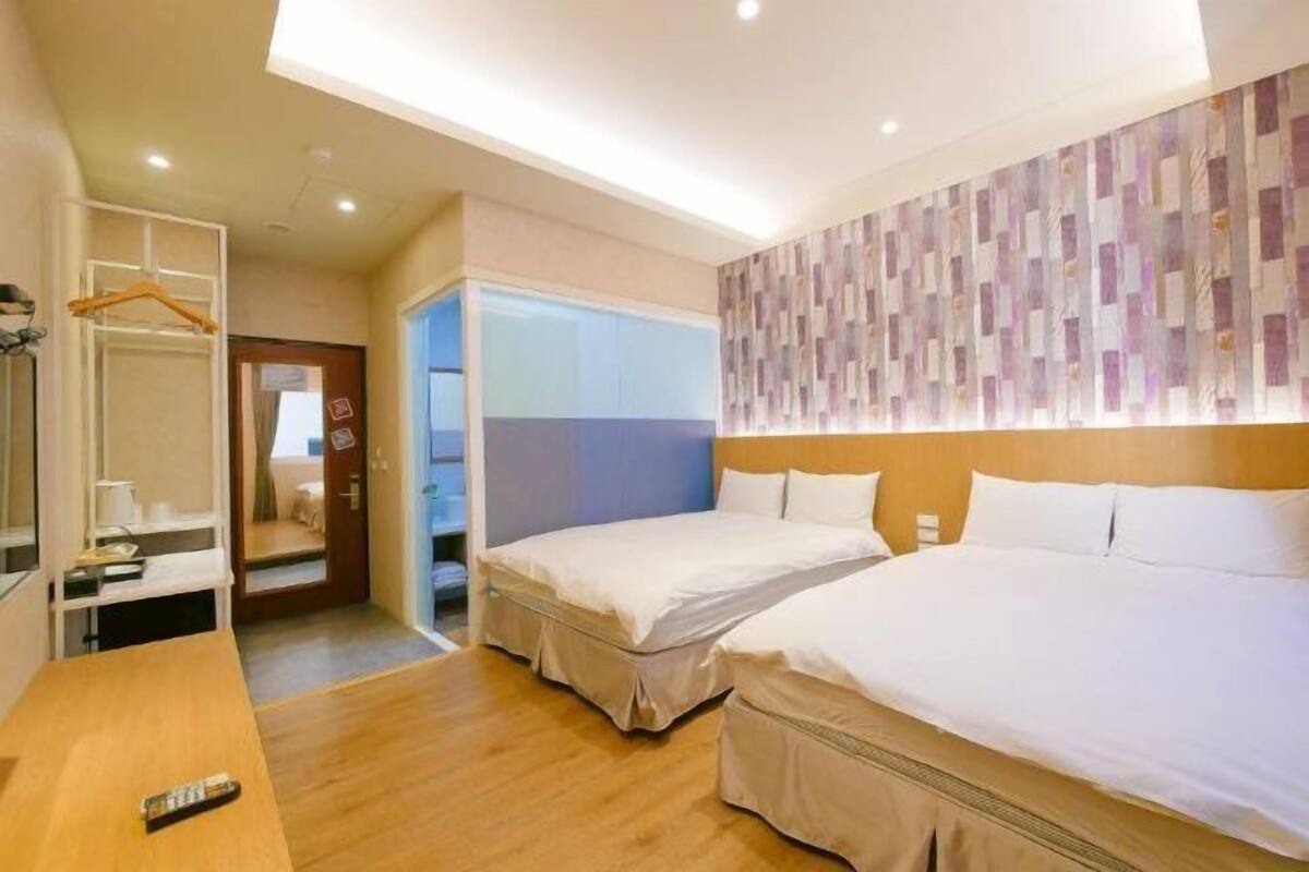 Blackout curtains, free WiFi, bed sheets