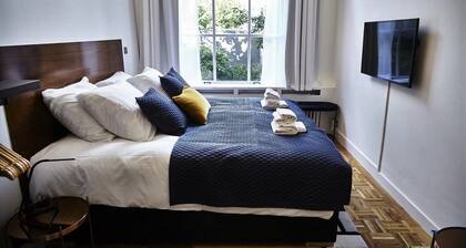 Downtown Room In Canal District