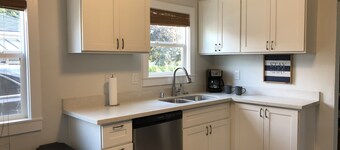 Welcome to S. Rochester in Tacoma! 2BR, 1BA house!