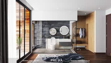 Shower, rainfall showerhead, free toiletries, hair dryer