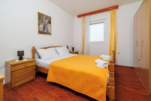 Apartment (A2) | 2 bedrooms, iron/ironing board, free WiFi, bed sheets