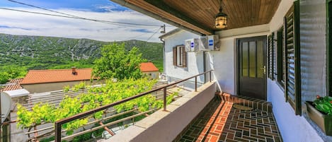Ferienhaus | Balkon
