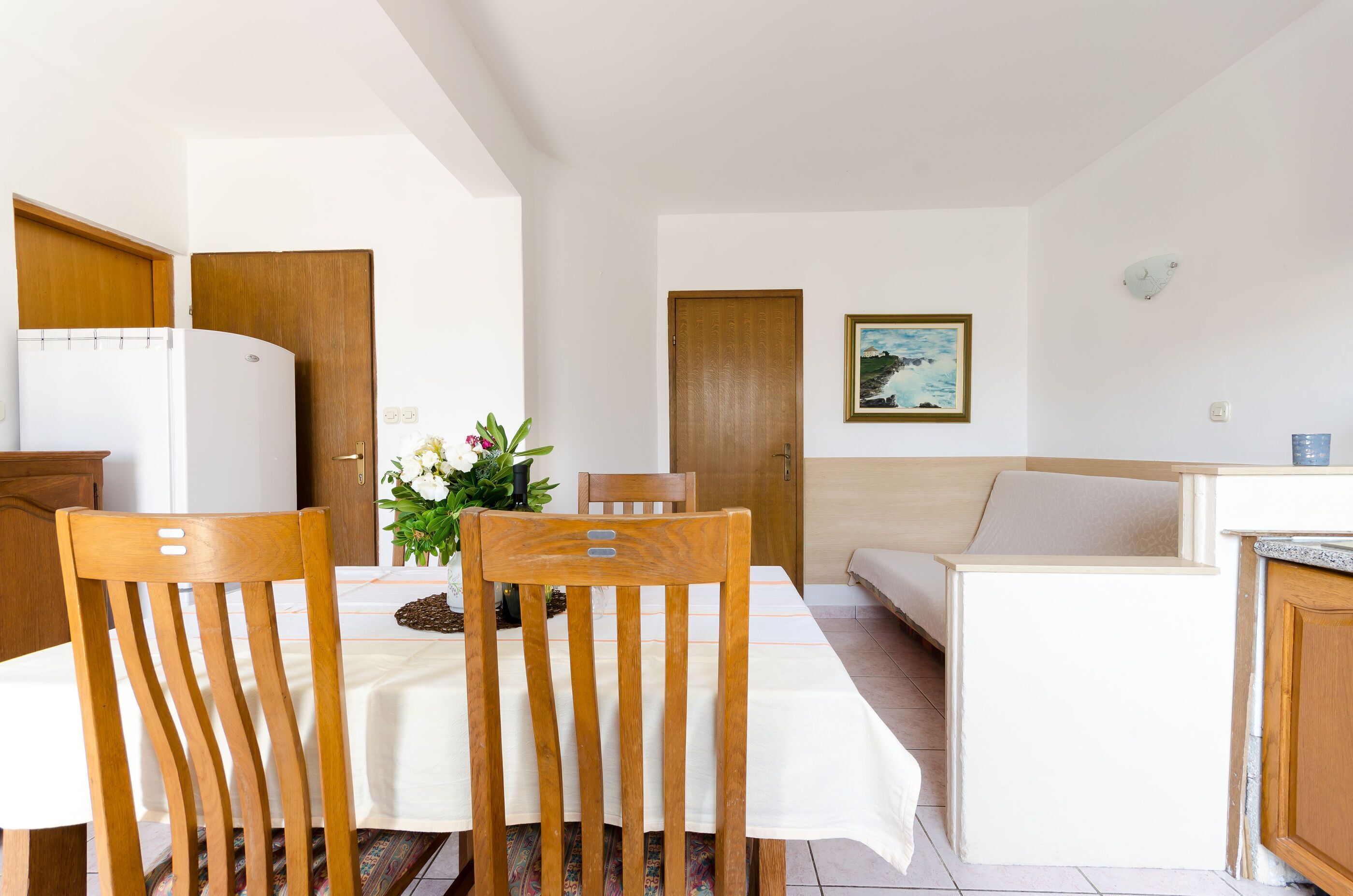 Cuisine privée | Réfrigérateur, surface de cuisson, vaisselle et ustensiles