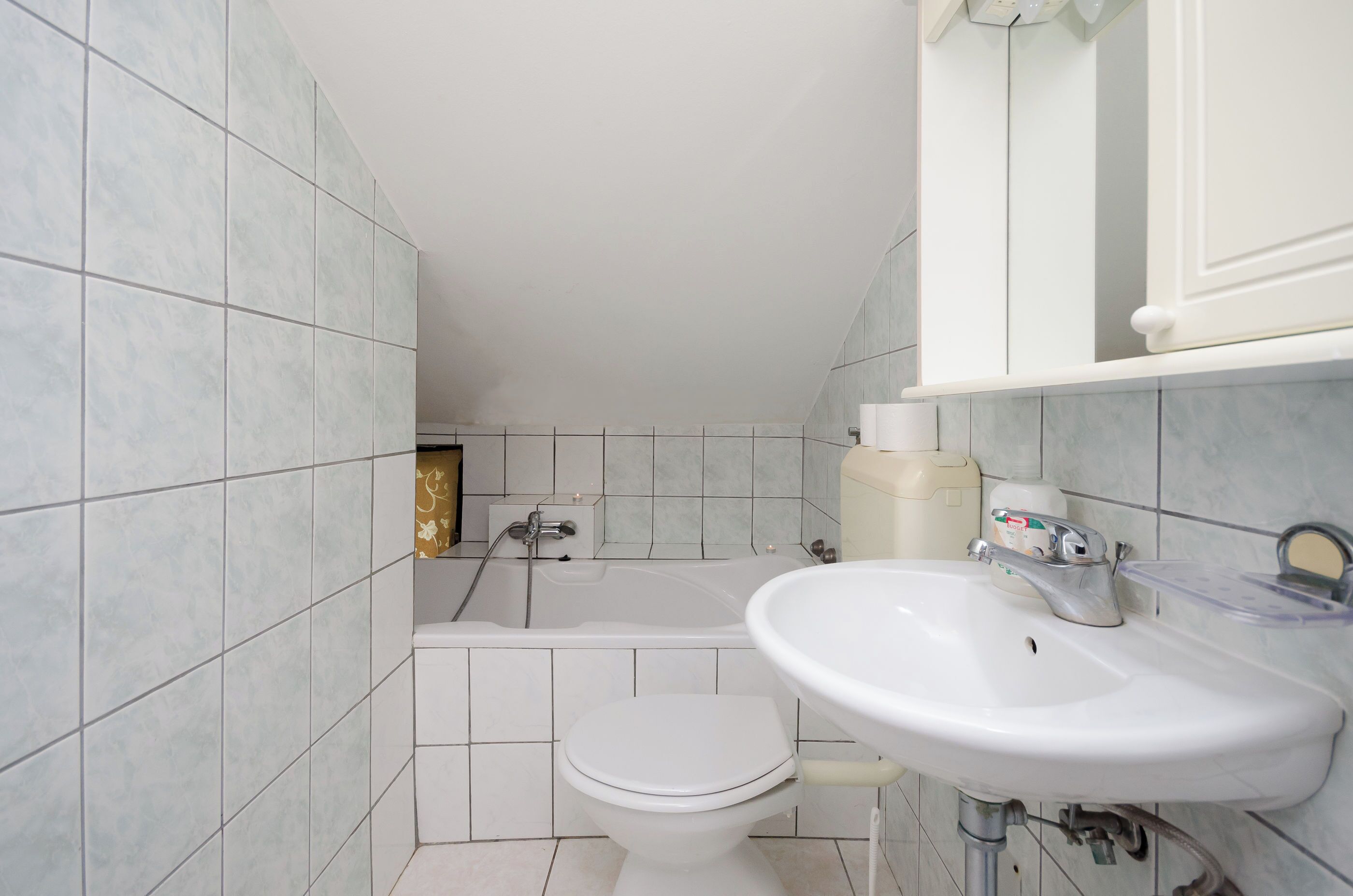 Studio (A6) | Badezimmer