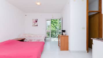 7 habitaciones y wifi gratis