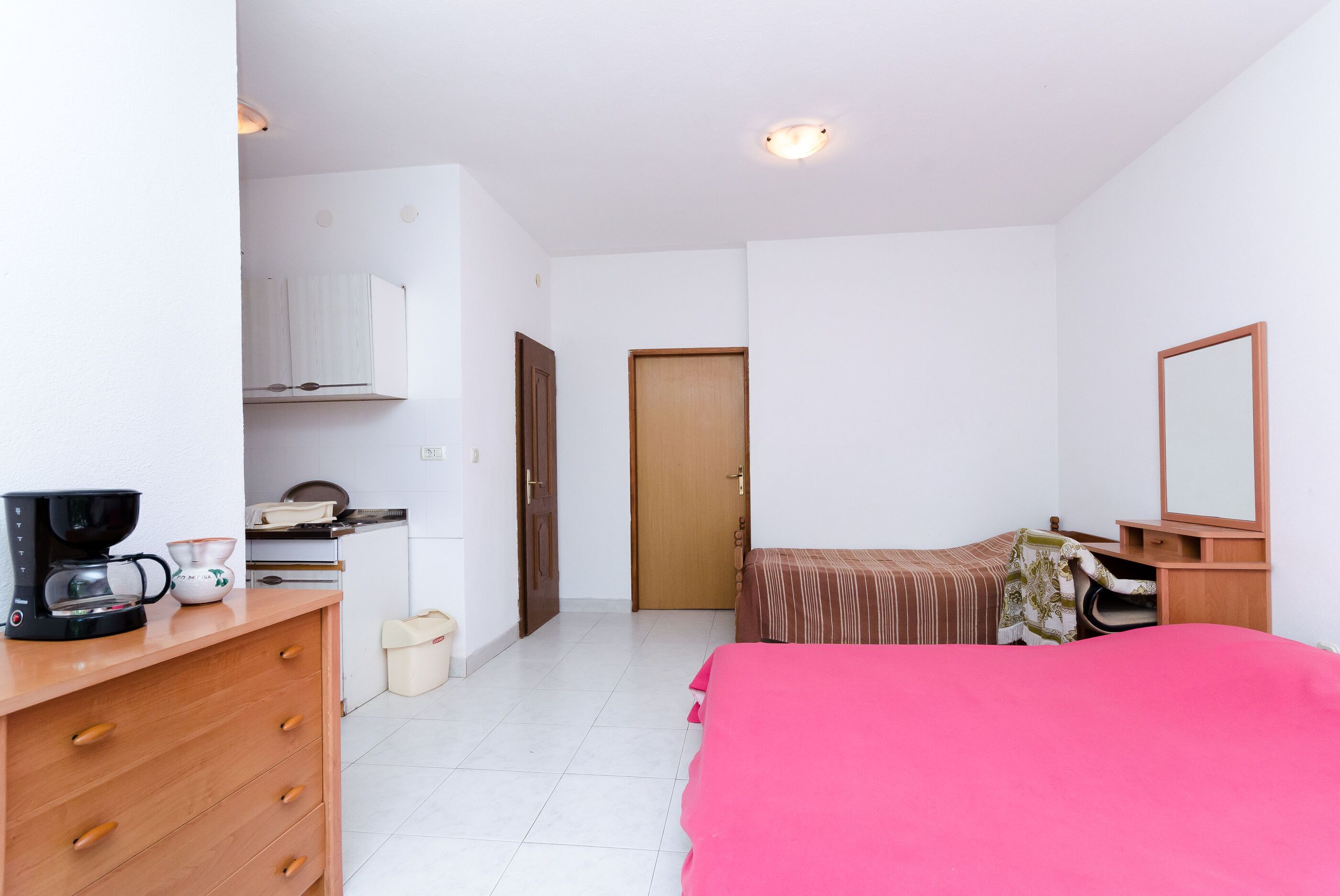 7 bedrooms, free WiFi
