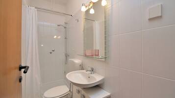 Apartment (A3) | Bathroom