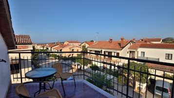Apartment (A2) | Balcony