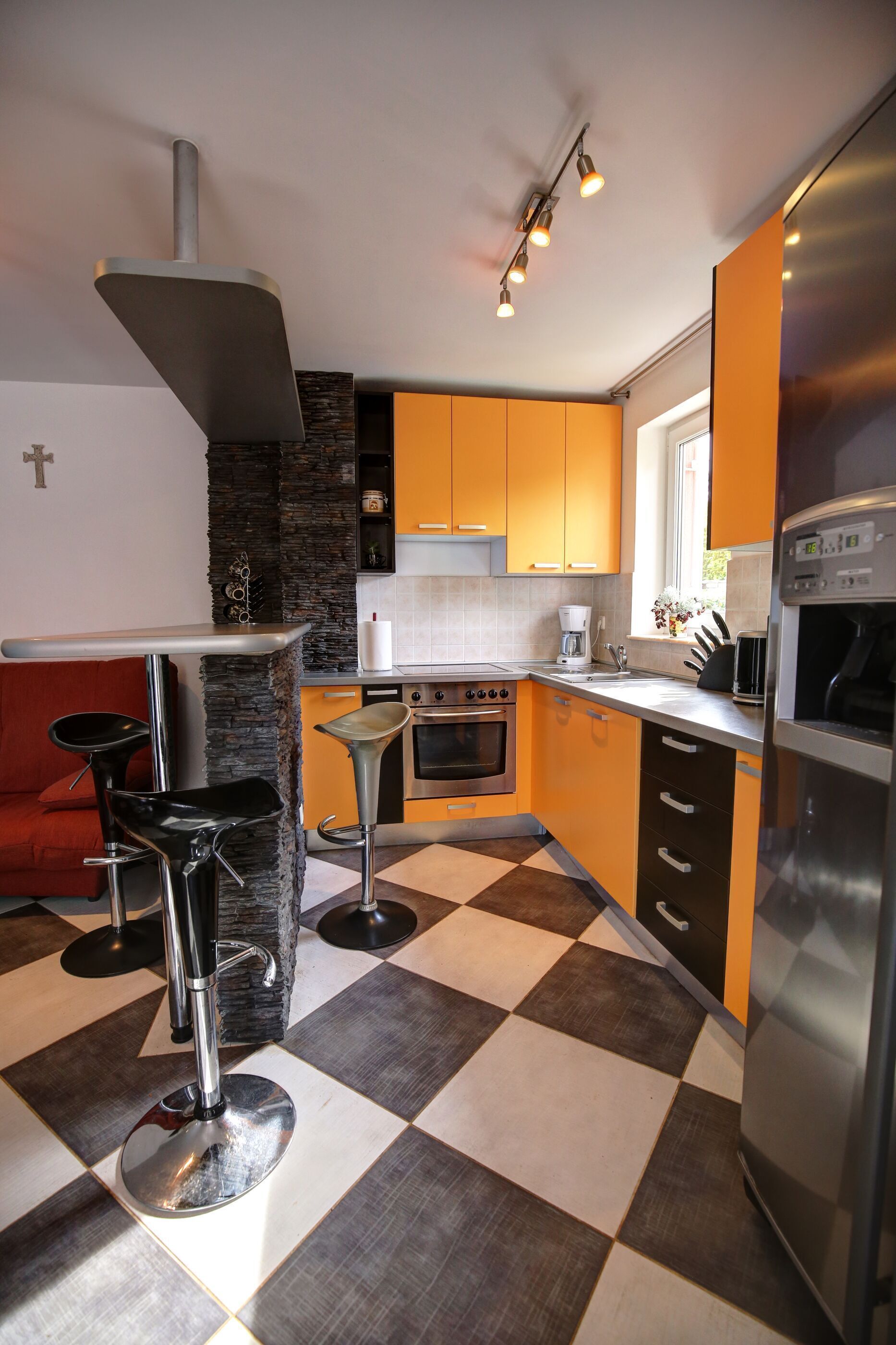 Apartment (A1) | Private kitchen | Fridge, microwave, oven, stovetop