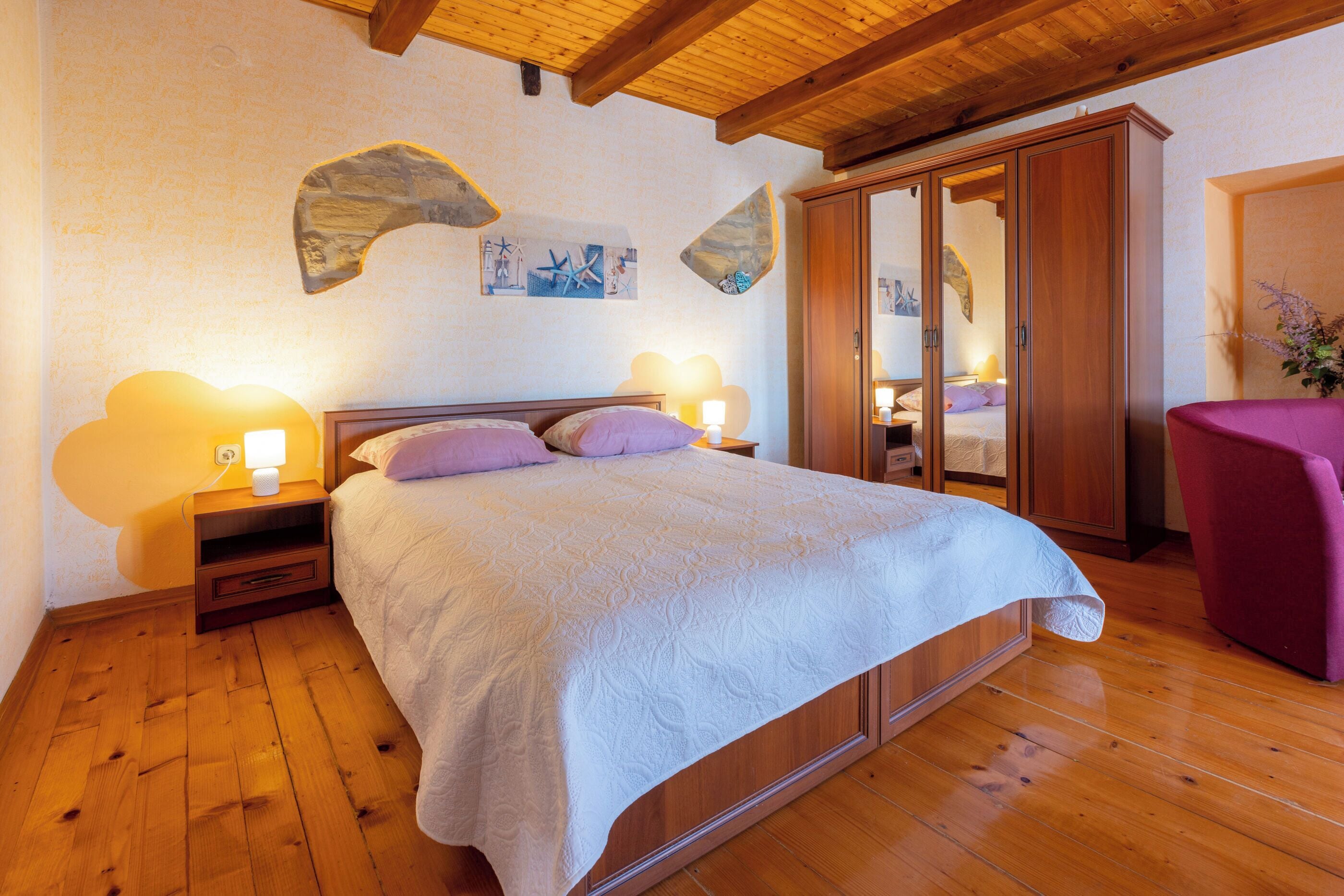 House | 2 bedrooms, free WiFi