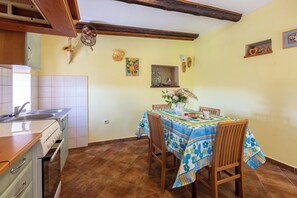 House | Private kitchen