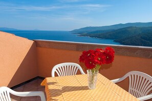 Apartment (A2) | Water view - Apartments Marina (Labin)