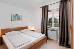 Appartement (A5) | 4 chambres, bureau, accĂšs au Wi-Fi (inclus), literie fournie