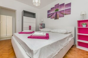 Apartment (A1) | Bügeleisen/Bügelbrett, kostenloses WLAN, Bettwäsche