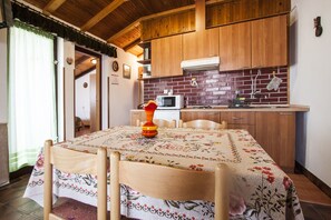 Private kitchen | Fridge, microwave, stovetop, espresso maker - Apartment Armando (Porec)