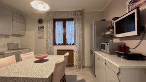 Apartment (A1) | Private kitchen
