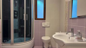 Apartment (A1) | Bathroom