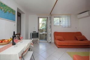 Apartment (A1) | Living room