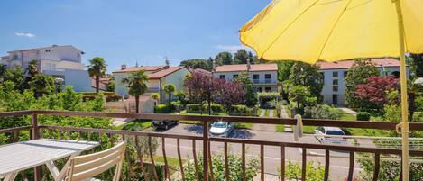 Apartment (A2) | Balcony