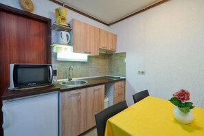 Apartment (A1) | Private kitchen
