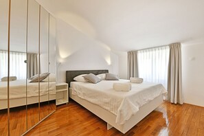 Apartment (A2)
