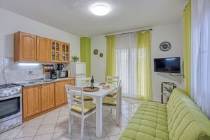 Apartment (A1) | Speisen