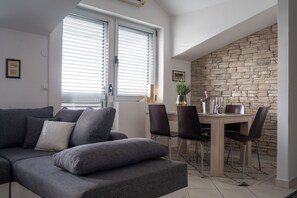 Apartment (A6) | Wohnzimmer