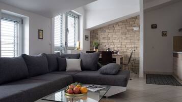 Apartment (A6) | Ruang tamu