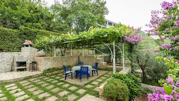 Grill-/Picknickplatz