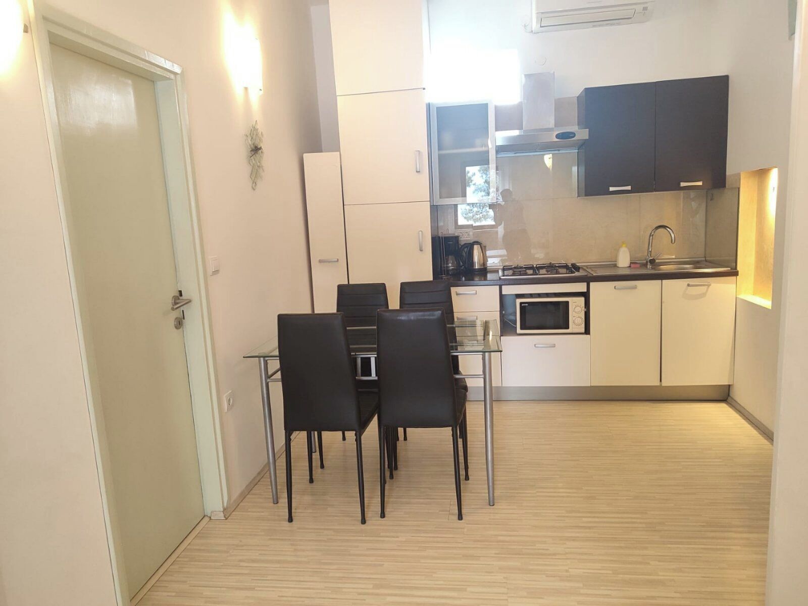 Apartment (A1) | Private kitchen | Fridge, stovetop, espresso maker, electric kettle