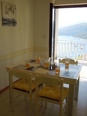 Private kitchen - Apartments Elide (Labin)