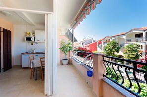3 bedrooms, in-room safe, free WiFi - Apartments Elda (Rovinj)