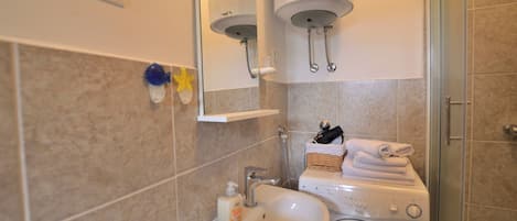 Studio (A1) | Salle de bain