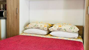 Studio (A1) | Een strijkplank/strijkijzer, gratis wifi