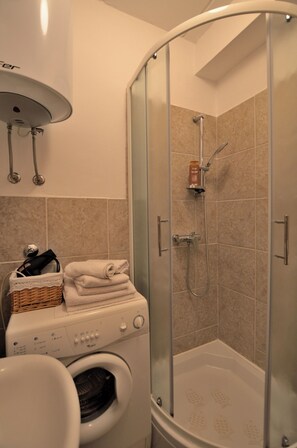 Studio (A1) | Bathroom - Apartments Maja (Pula)