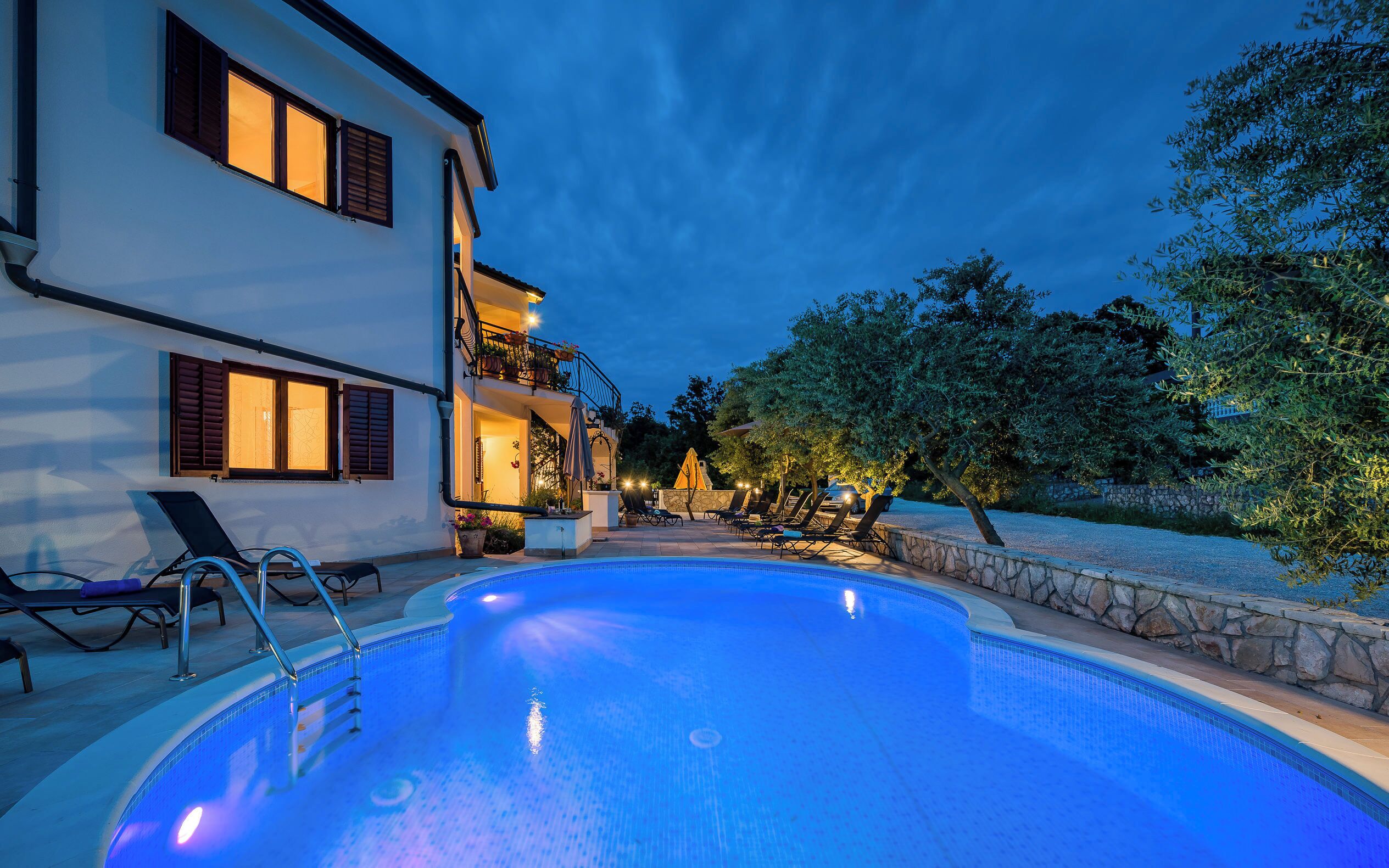 Piscine extérieure, piscine chauffée