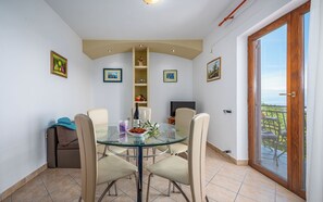 Apartment (A4) | Speisen