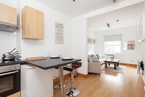 Leilighet – basic | Oppholdsområde | Smart-TV