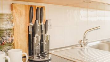Kühlschrank, Ofen, Wasserkocher, Toaster