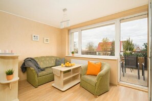 Standard-Apartment | Sitzecke in der Lobby