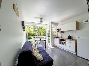 تلفزيون، كُتُب