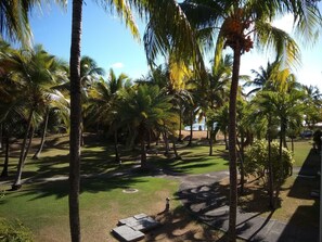 المنطقة المحيطة بالمن�شأة