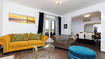 Apartment (A1) | Living room