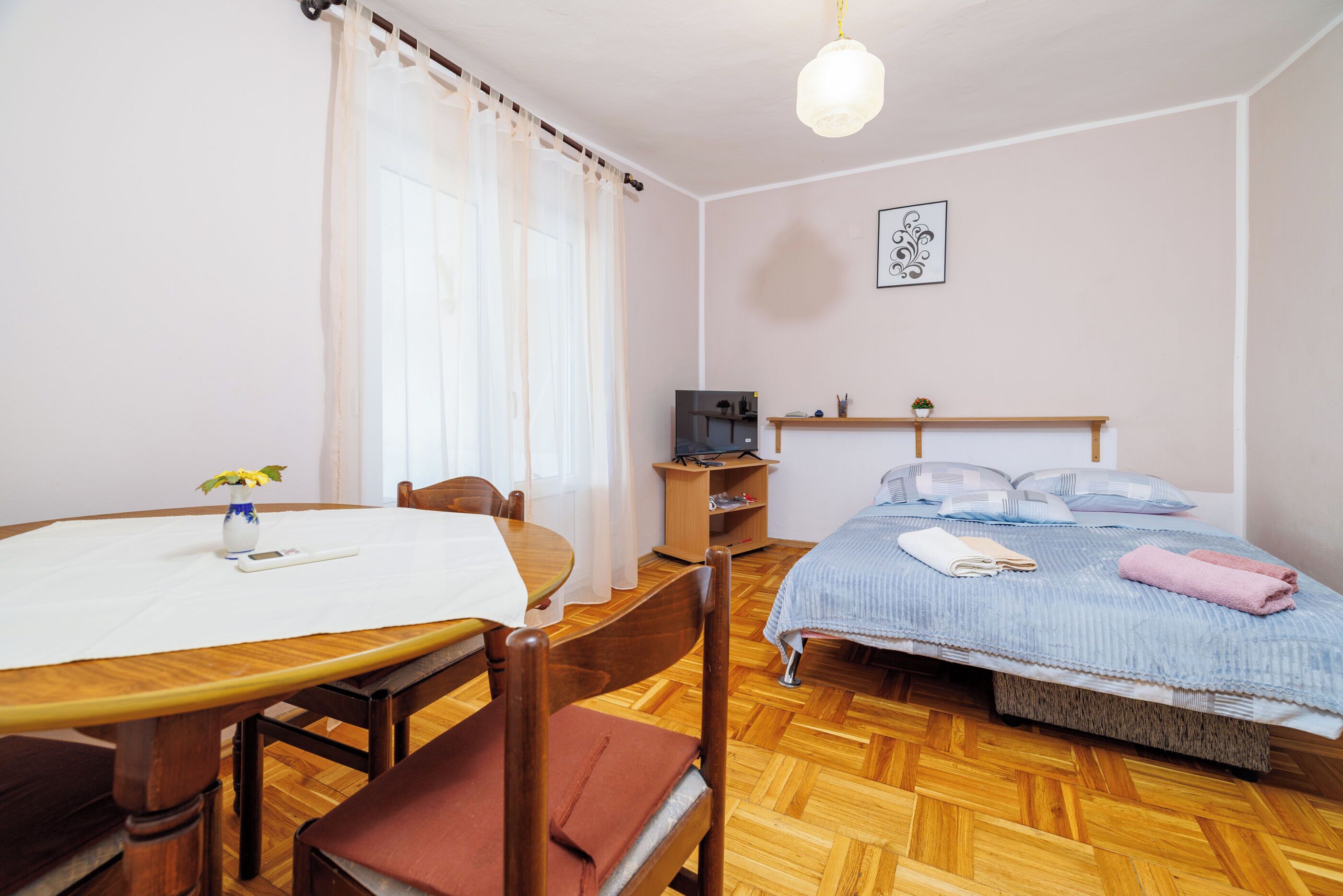 Apartment (A1) | Dining