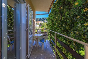 Apartment (A1) | Balkon