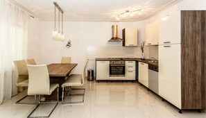 Eigene Küche | Mini-Kühlschrank