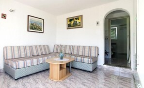 Apartment (A1) | Living room